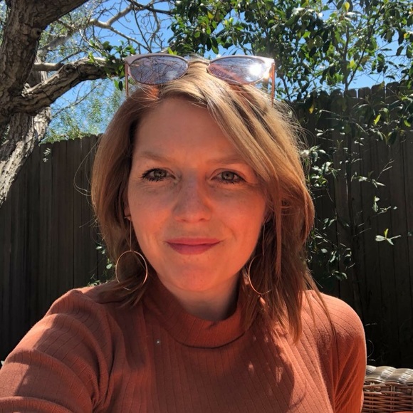 Meet your Posher, Lauren - Picture 1 of 1